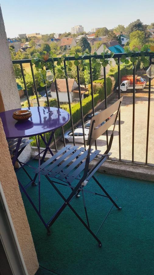 Chateauroux : Bel Appartement Avec Balcon المظهر الخارجي الصورة